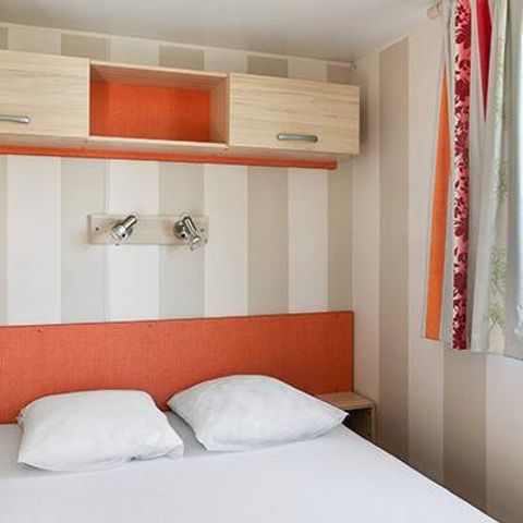 Stacaravan 8 personen - Comfort | 3 slaapkamers | 6/8 pers | Overdekt verhoogd terras | Airconditioning