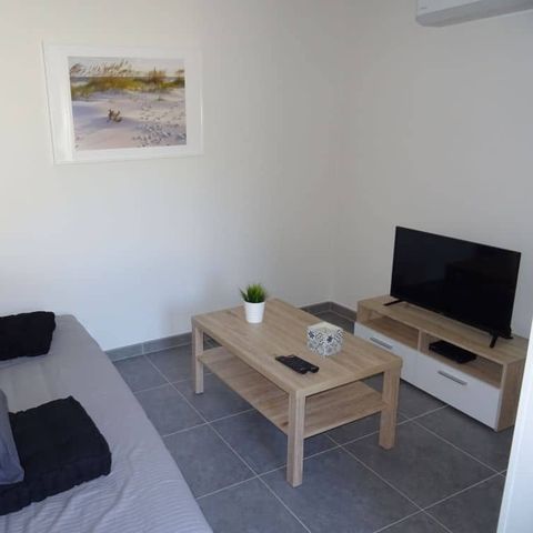 LANDHAUS 4 Personen - Die Unsterblichen