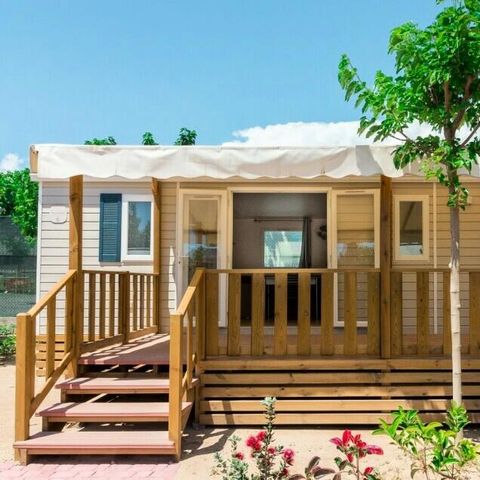MOBILE HOME 8 people - 4 Rooms 6/8 Persons + TV