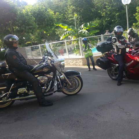 EMPLACEMENT - Forfait Marcheur/Cycliste/Motard + Electricité