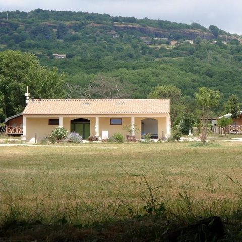 PIAZZOLA - Piazzola Premium per tenda / roulotte 2/7 pers. + 10 A