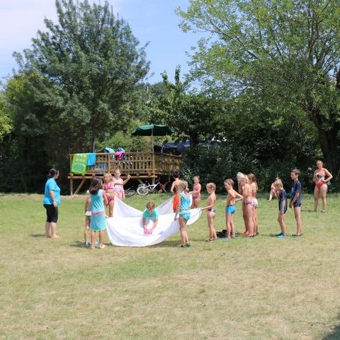 STAANPLAATS - Pakket Lanai tent/caravan + 10 A