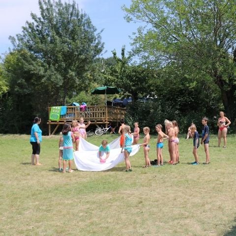 STAANPLAATS - Pakket Lanai tent/caravan + 10 A