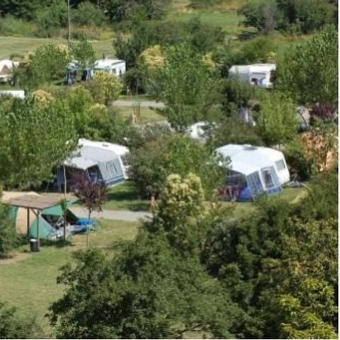 STAANPLAATS - Standaard staanplaats voor tent/caravan, auto + 10 A