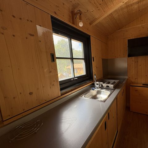 CHALET 5 people - unusual chalet on stilts