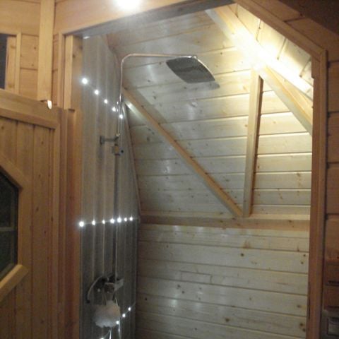Insolite 4 personnes - Destination Finlande - Kota et son bain nordique privatif 2/4 places