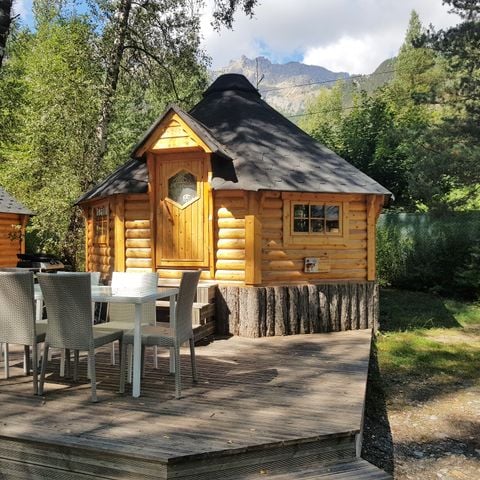 Insolite 6 personnes - Refuge - Esprit cabane - Sans eau ni sanitaire 4/6 places