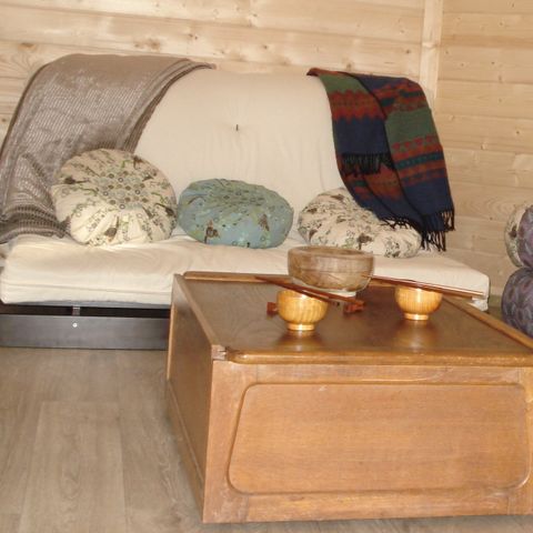 UNUSUAL ACCOMMODATION 3 people - Refuge - Hut spirit - Without water or sanitary facilities for 2/3 people