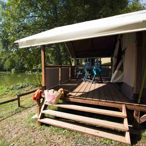 Tente en toile et en bois 5 personnes - Grande Lodge Nature et Luxe sans sanitaires