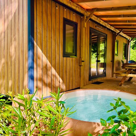 Mobilhome 8 personnes - AUBEPINE AVEC SPA +++ 3 chambres