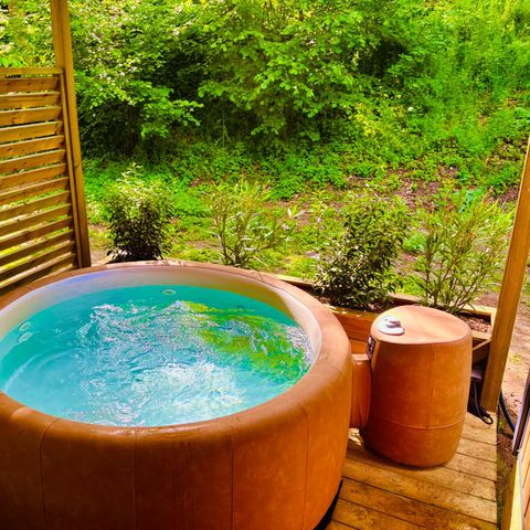 Mobilhome 8 personnes - AUBEPINE AVEC SPA +++ 3 chambres