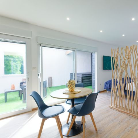 Studio 2 personen - Studio „Sable“ für 2 Personen – klimatisiert – Terrasse und eigener Wellnessbereich – im Herzen von Port-Bail – Zugang zum Schwimmbad – außerhalb des Campingplatzes