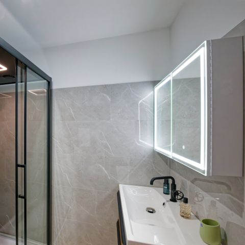 APARTEMENTO 4 personas -  Embrun - 1 dormitorio - Aire acondicionado - Terraza privada - 4 personas - En el corazón de Portbail - Acceso a la piscina - Fuera del camping