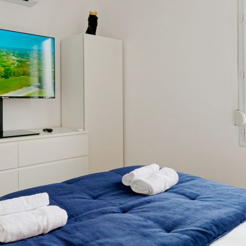 APARTEMENTO 4 personas -  Embrun - 1 dormitorio - Aire acondicionado - Terraza privada - 4 personas - En el corazón de Portbail - Acceso a la piscina - Fuera del camping