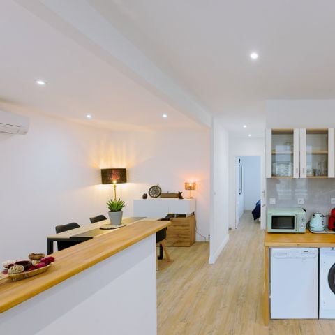 APARTEMENTO 4 personas -  Embrun - 1 dormitorio - Aire acondicionado - Terraza privada - 4 personas - En el corazón de Portbail - Acceso a la piscina - Fuera del camping