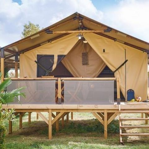 Safarizelt 4 personen - Stelzenlodge Komfort+ 30m² (ohne Sanitäranlagen)