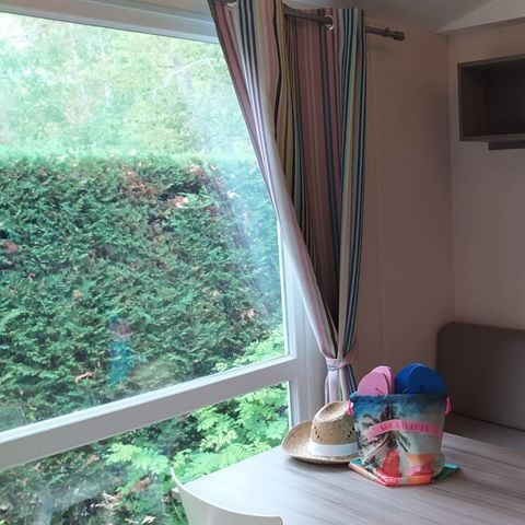 Stacaravan 4 personen - Loggia Confort 24 m² - 2 slaapkamers - Overdekt terras - Airconditioning - Tv