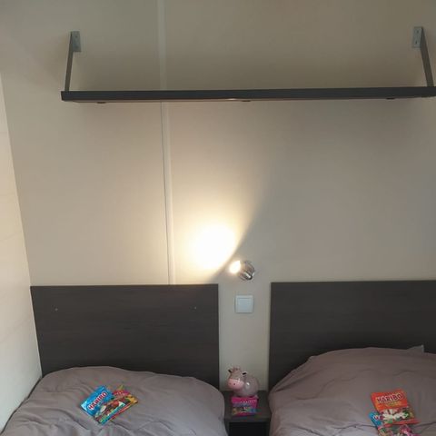 Mobilhome 6 personnes - Mobil-home Family Confort 32m² (3 chambres) + Terrasse couverte + Clim