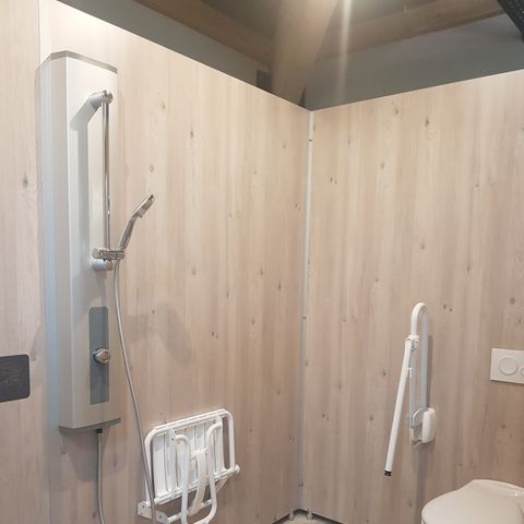 STAANPLAATS - Pakket met voertuig