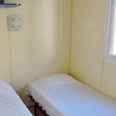 MOBILHOME 6 personnes - Mobil-home | Classic | 2 Ch. | 4/6 Pers. | Terrasse surélevée | 1 SDB