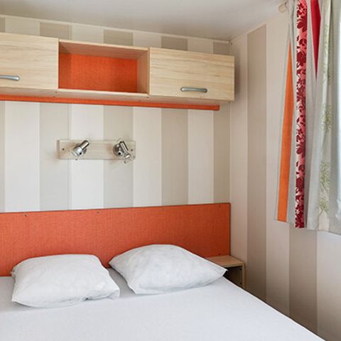 Stacaravan 6 personen - Stacaravan | Klassiek | 3 Slaapkamers | 6 Pers. | Verhoogd terras | TV