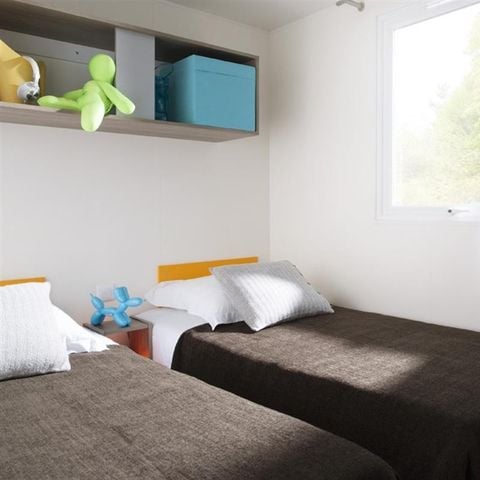 BUNGALOW 4 personnes - Classique 2 chambres terrasse semi intégrée