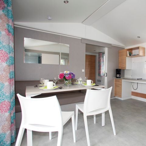 Mobilheim 4 personen - Komfort 29m² - 2 Zimmer - Überdachte Terrasse - TV