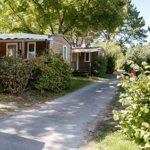 Mobilheim 6 Personen - Komfort 29m² - 3 Zimmer - Überdachte Terrasse - TV - Geschirrspüler