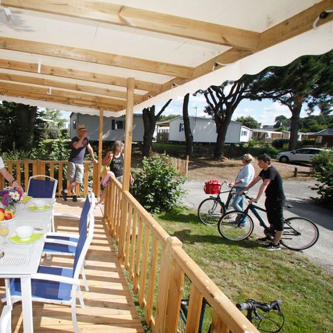 Mobilheim 6 Personen - Komfort 29m² - 3 Zimmer - Überdachte Terrasse - TV - Geschirrspüler