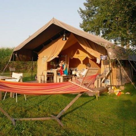Tente en toile et en bois 5 personnes - LODGE NATURE 35 m²
