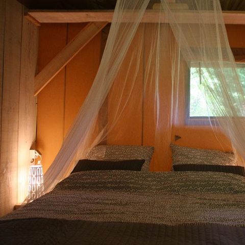 Tent van canvas en hout 5 personen - VIP LODGE 55 m²