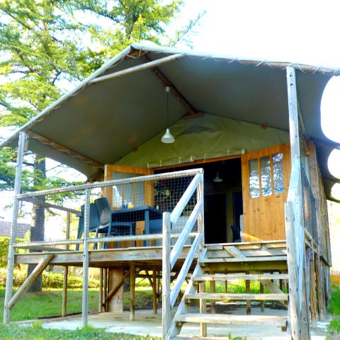 UNUSUAL ACCOMMODATION 6 people - HUT ON STILTS