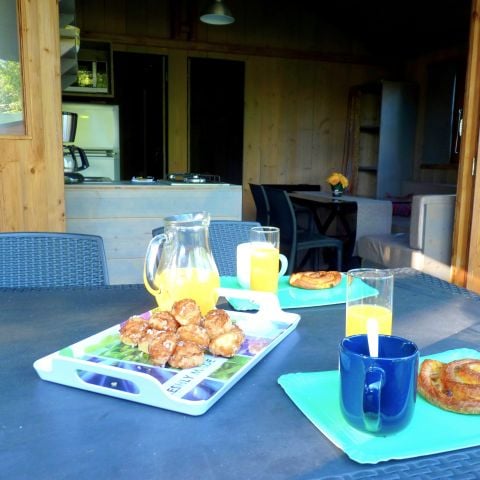 HÉBERGEMENT INSOLITE 6 personnes - CABANE SUR PILOTIS