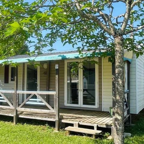 Mobile home 6 persons - 2 bedrooms / Air conditioning - covered terrace