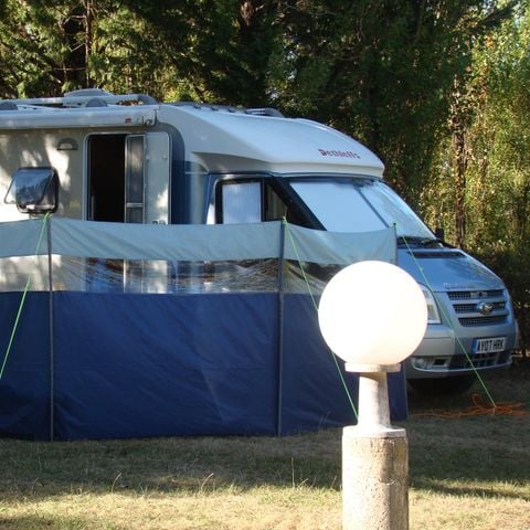 Pitch - Package for 2 persons with electricity 6A