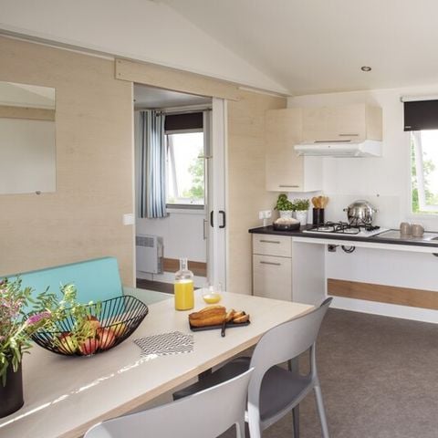 MOBILHOME 4 personnes - Classique 2 chambres 4.  PMR ( Personnes à mobilité réduite prioritairement)