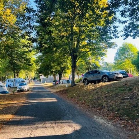 Stellplatz - Nackter Stellplatz ohne Strom