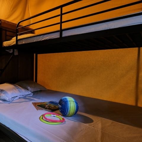 LODGE 5 people - COSY LODGE (NO SANITARY FACILITIES)