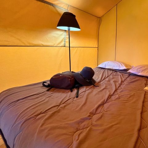 BUNGALOW DE LONA 5 personas - SIN INSTALACIONES SANITARIAS