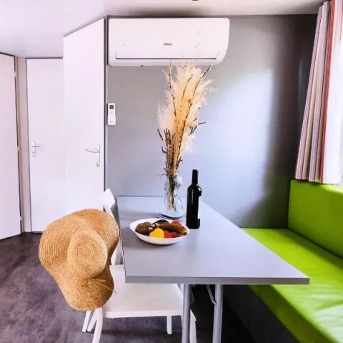 Stacaravan 5 personen - Gezellige stacaravan 3 kamers 5 personen Airconditioning