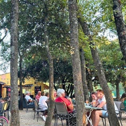 Camping Domaine des Chênes Blancs Pausado - Camping Vaucluse