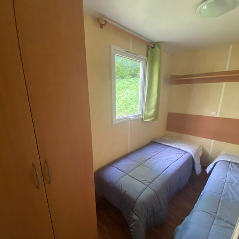 Mobilheim 4 personen - Mobilheim 2 Zimmer PETIT - halbüberdachte Terrasse