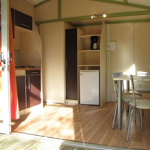 Chalet 4 persons - STANDARD NEMO 20m² 2 bedrooms - semi-covered terrace