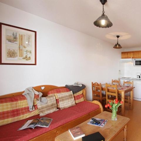 APARTMENT 8 people - Apartment 8 persons