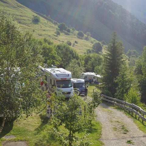 EMPLACEMENT - Emplacement Caravane ou Camping car