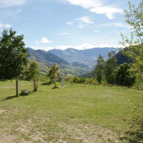 PLOT - Caravan or motorhome pitch