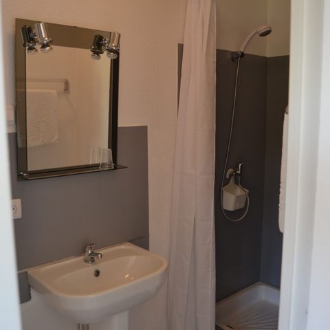 Bedroom 2 persons - Single-storey motel without kitchen