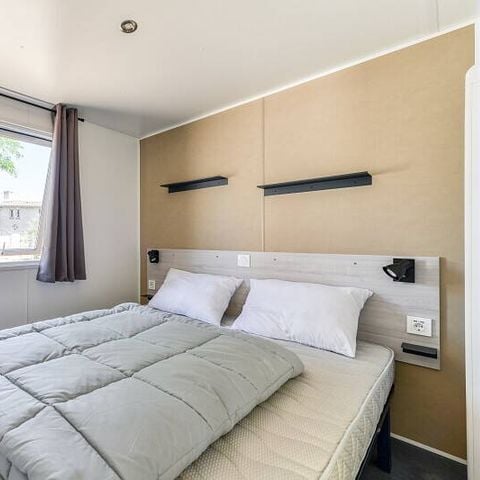 Mobilhome 6 personnes - Mobil-home | Premium | 3 Ch. | 6 Pers. | Terrasse surélevée | 1 SDB | Clim.