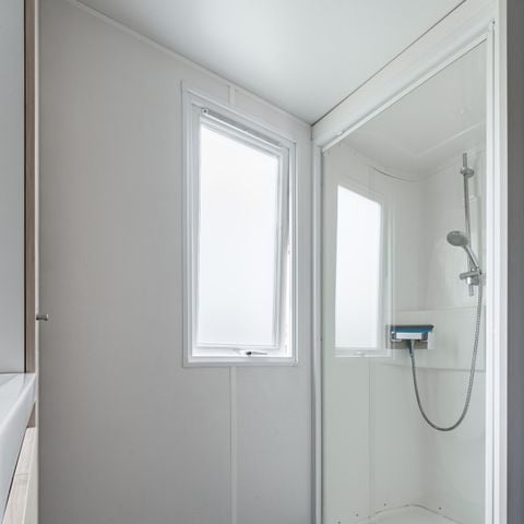 Stacaravan 2 personen - Comfort stacaravan 18.60 m² (1 slaapkamer) + halfoverdekt houten terras