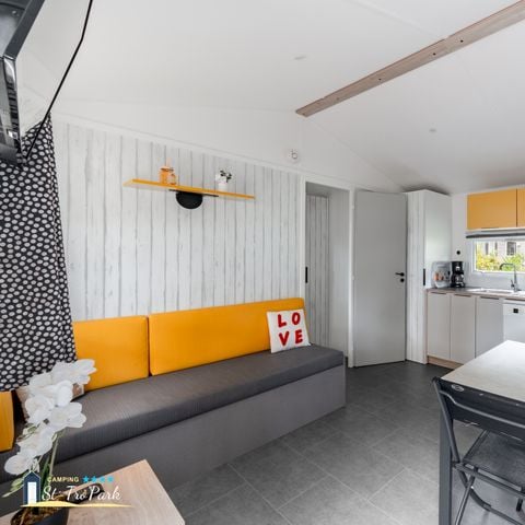 Stacaravan 4 personen - Stacaravan Premium 32m² (2 kamers - 2 badkamers) + Afwasmachine + 15m² halfoverdekt terras